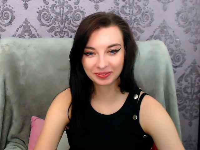 VirginLuna webcam