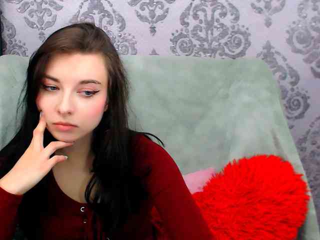 VirginLuna webcam