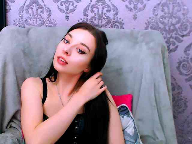 VirginLuna webcam
