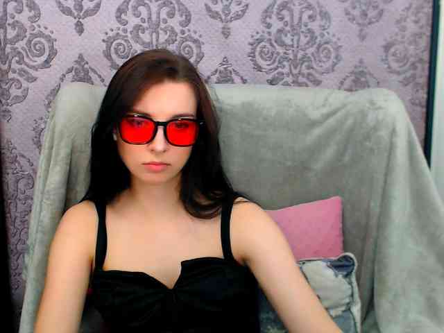 VirginLuna webcam