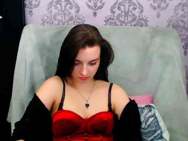 Model: VirginLuna