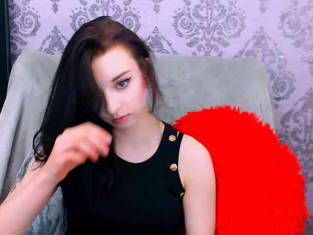 VirginLuna webcam
