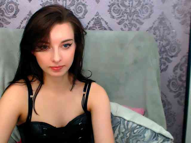 VirginLuna webcam