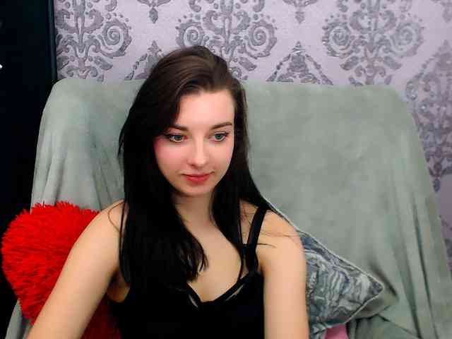 VirginLuna webcam