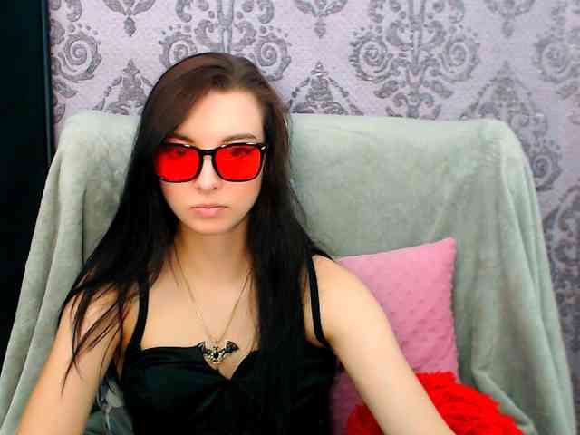 VirginLuna webcam