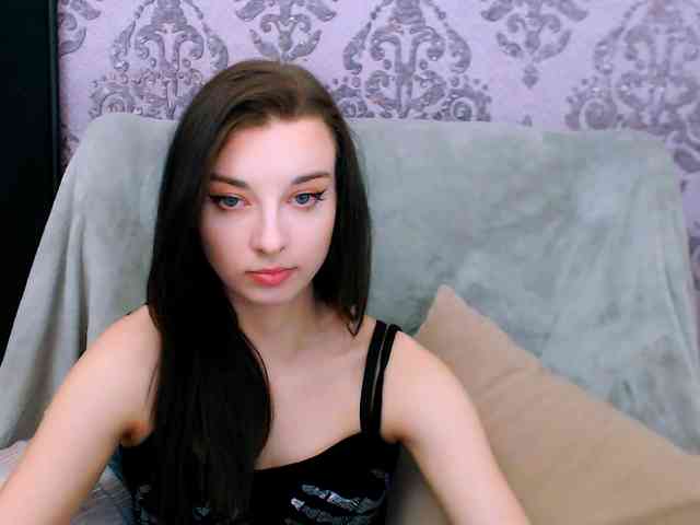 VirginLuna webcam
