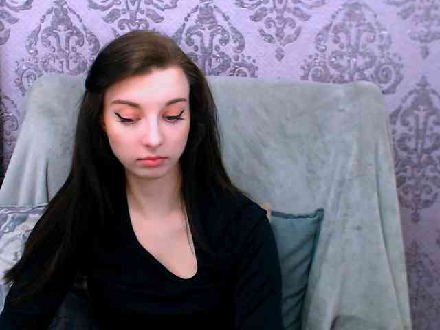 VirginLuna webcam