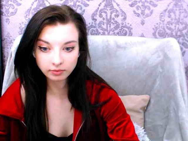VirginLuna webcam