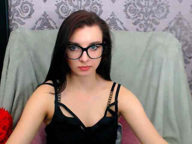 VirginLuna webcam