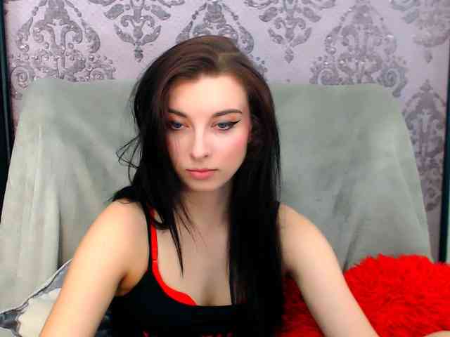 VirginLuna webcam