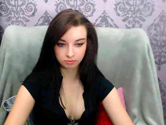 VirginLuna webcam