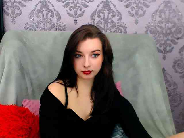 VirginLuna webcam