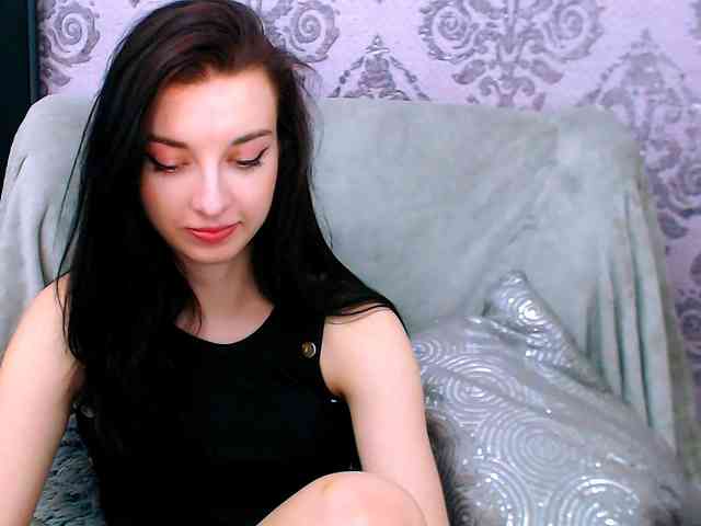 VirginLuna webcam