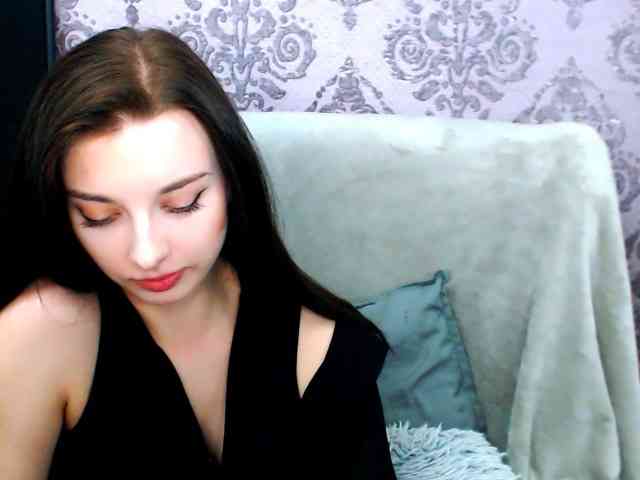 VirginLuna webcam