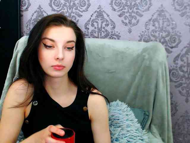 VirginLuna webcam