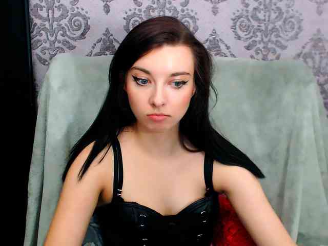 VirginLuna webcam