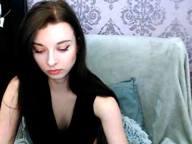 VirginLuna webcam