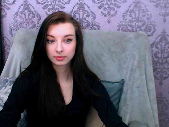VirginLuna webcam