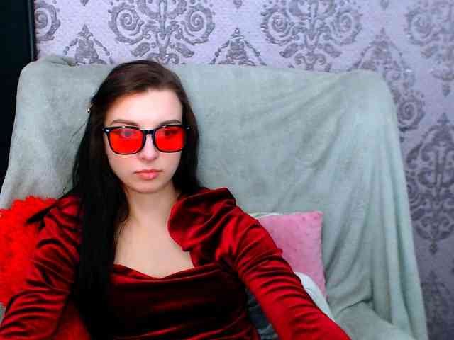 VirginLuna webcam