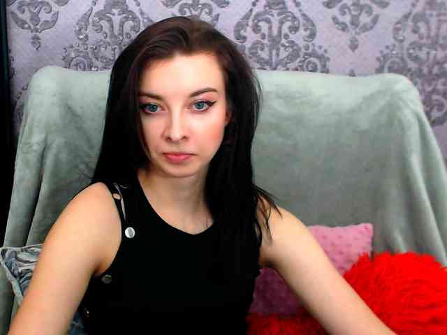VirginLuna webcam