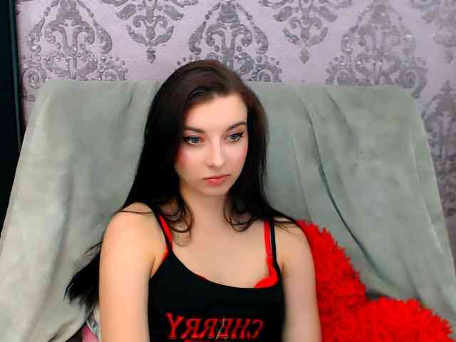 VirginLuna webcam