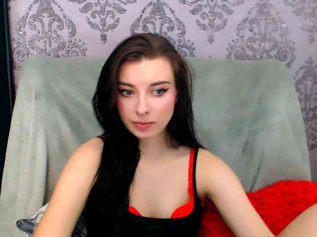VirginLuna webcam