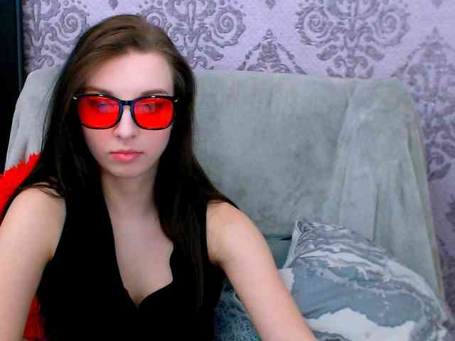 VirginLuna webcam