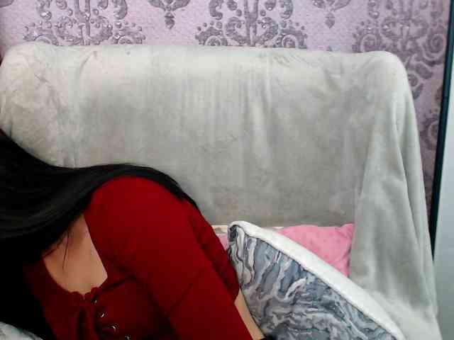 Model: VirginLuna