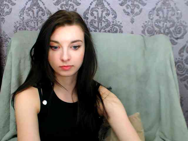 VirginLuna webcam