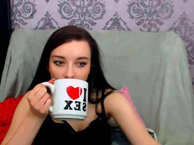 VirginLuna webcam