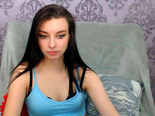 VirginLuna webcam