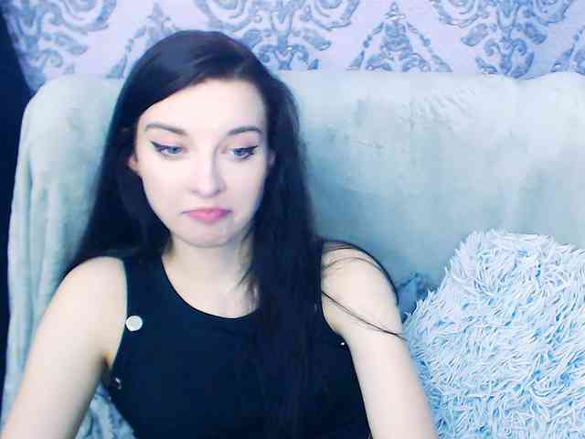 VirginLuna webcam