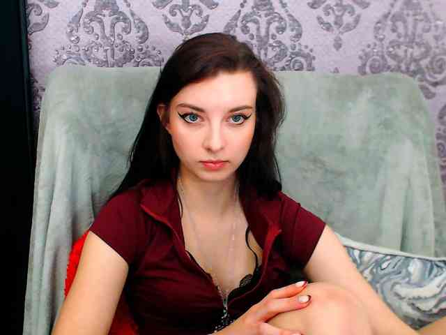 VirginLuna webcam