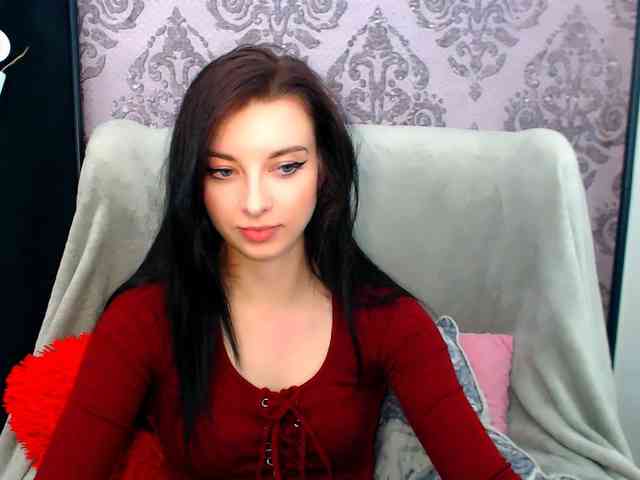 VirginLuna webcam