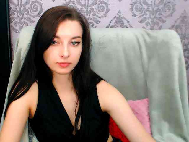 VirginLuna webcam