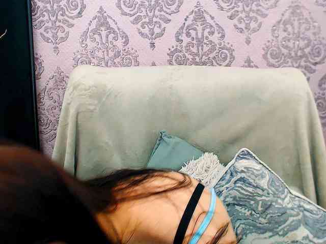 VirginLuna webcam