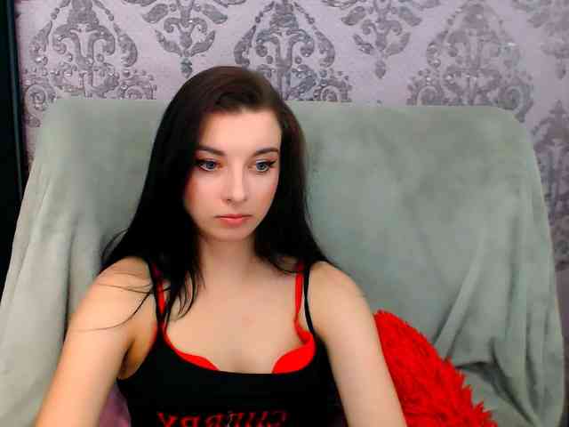VirginLuna webcam