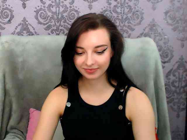 VirginLuna webcam