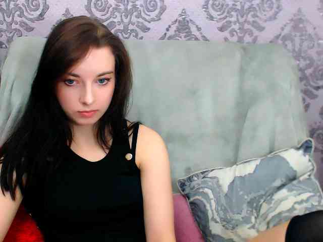 VirginLuna webcam
