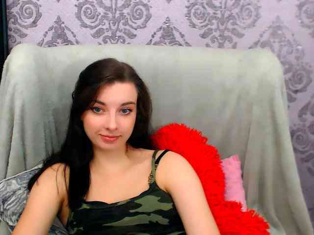 VirginLuna webcam