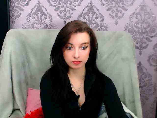 VirginLuna webcam