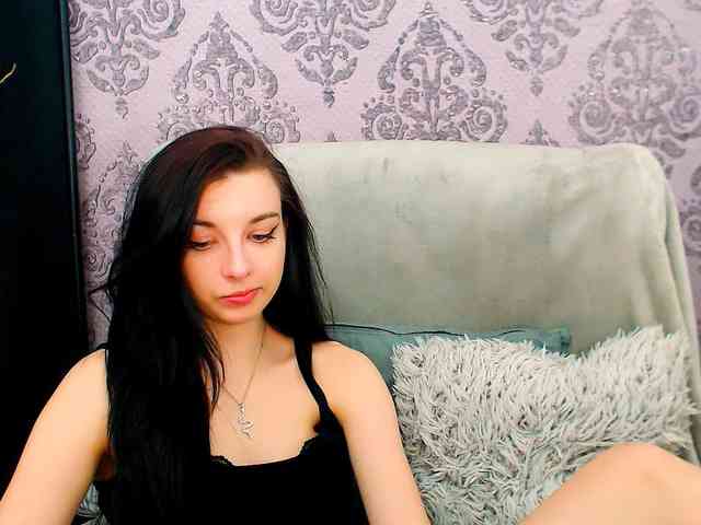 VirginLuna webcam