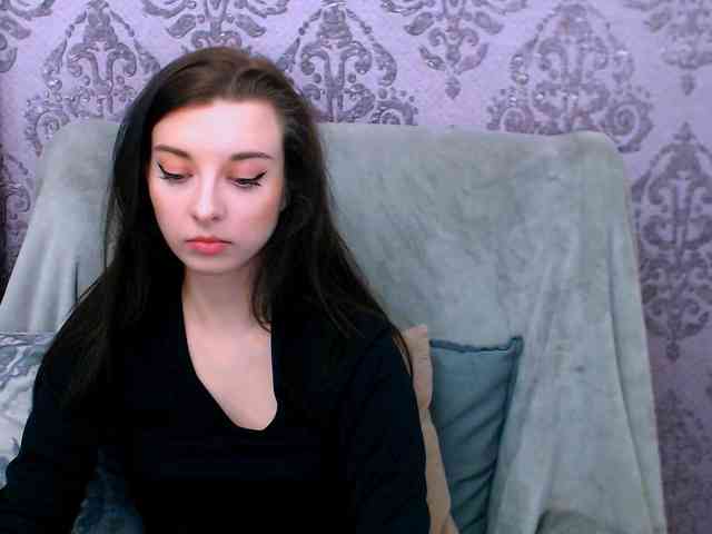 VirginLuna webcam