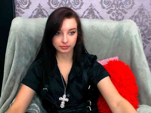 VirginLuna webcam