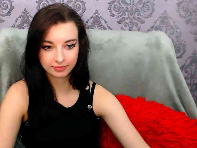 VirginLuna webcam