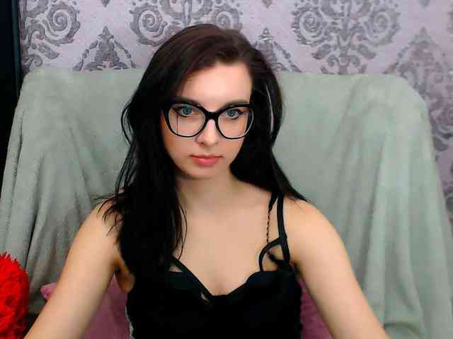 VirginLuna webcam