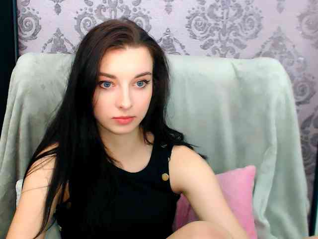 VirginLuna webcam