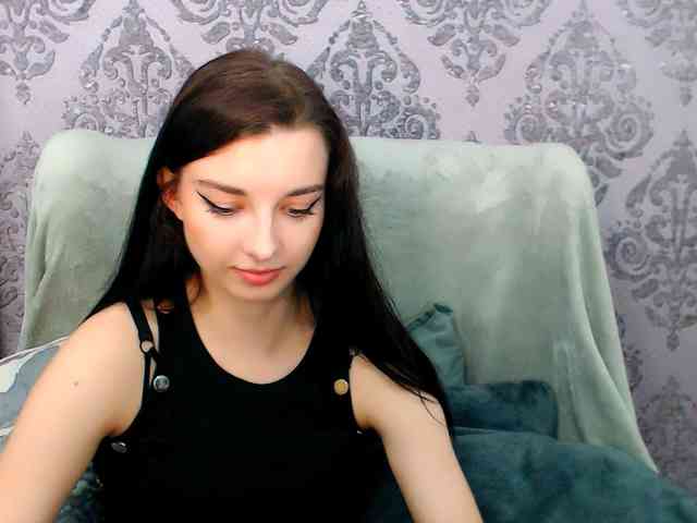 VirginLuna webcam