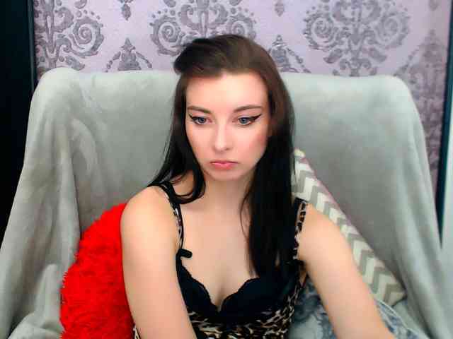 VirginLuna webcam
