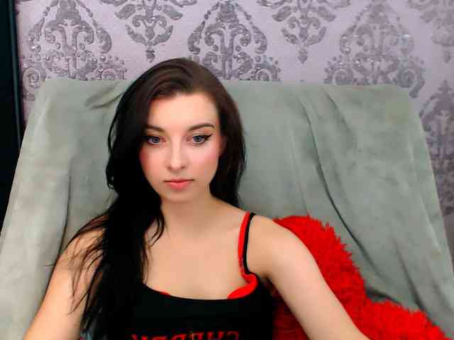 VirginLuna webcam